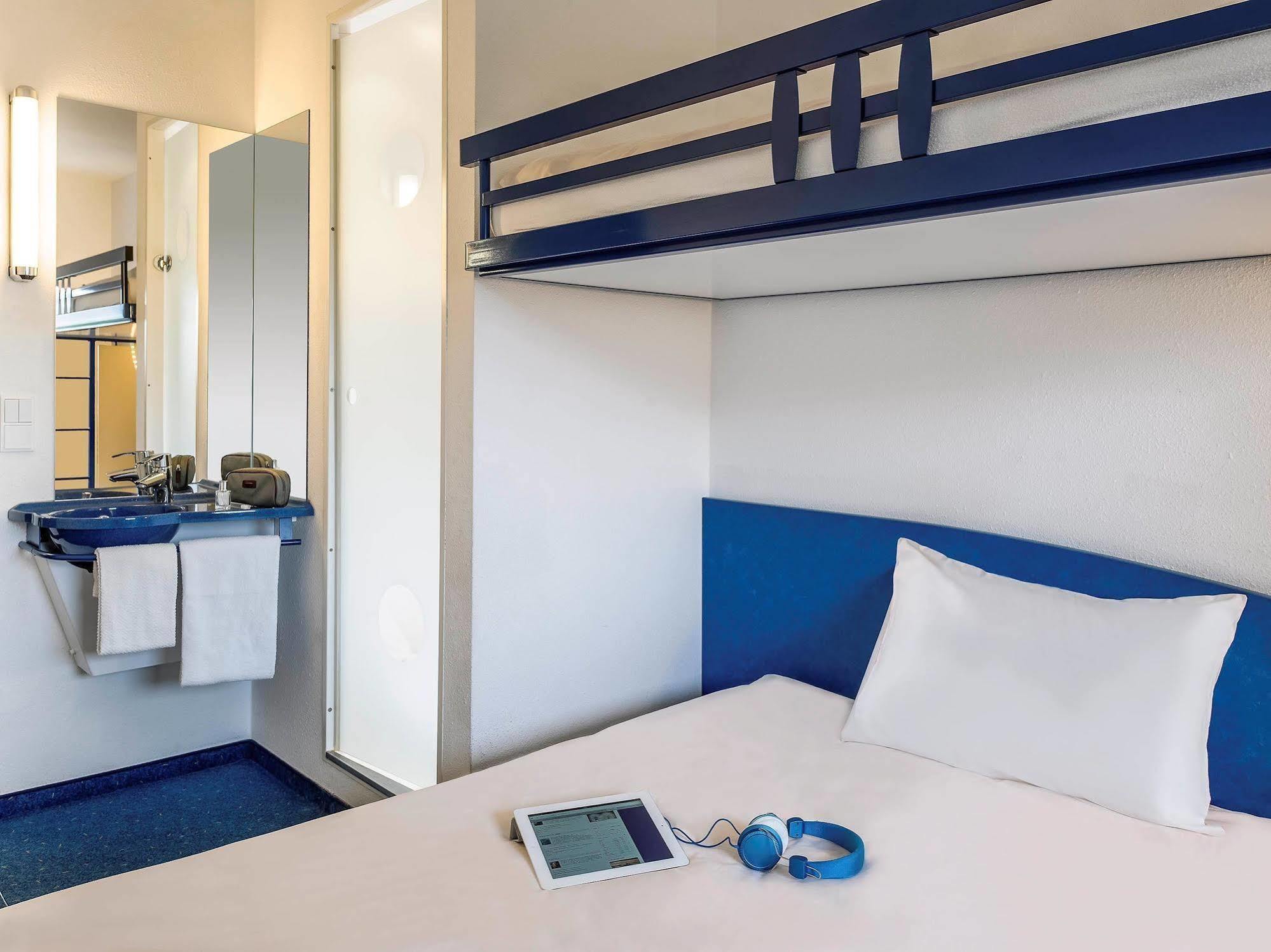Ibis Budget Rennes Route De Saint Malo Montgermont Buitenkant foto