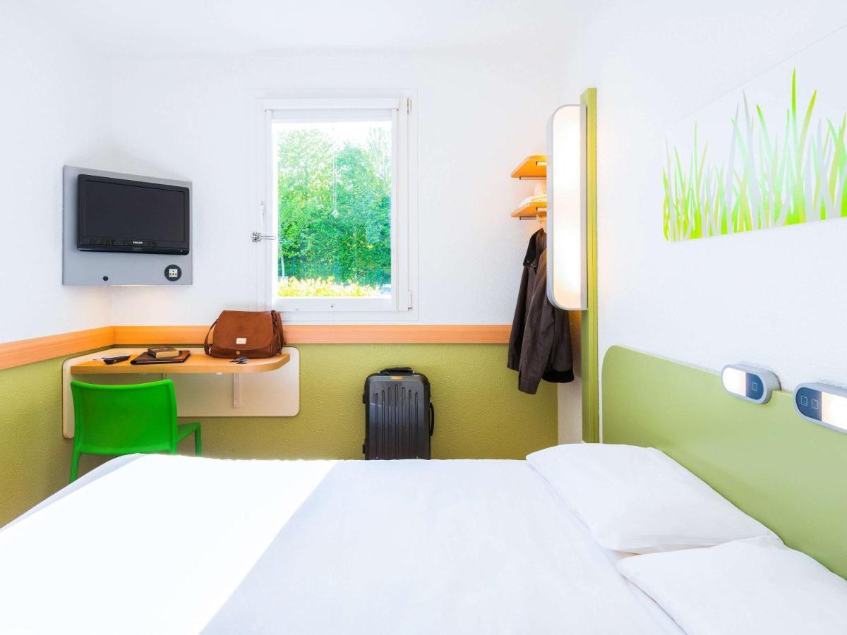 Ibis Budget Rennes Route De Saint Malo Montgermont Buitenkant foto